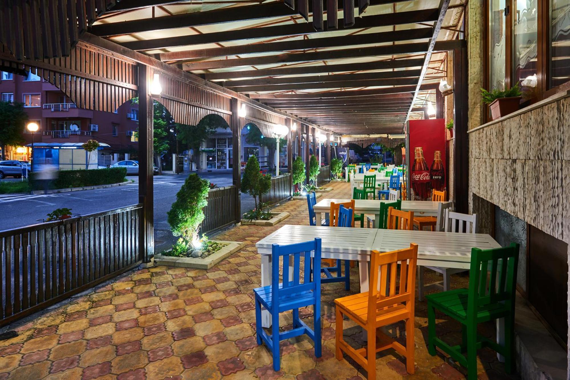 Hotel Manz 2 Поморие Экстерьер фото